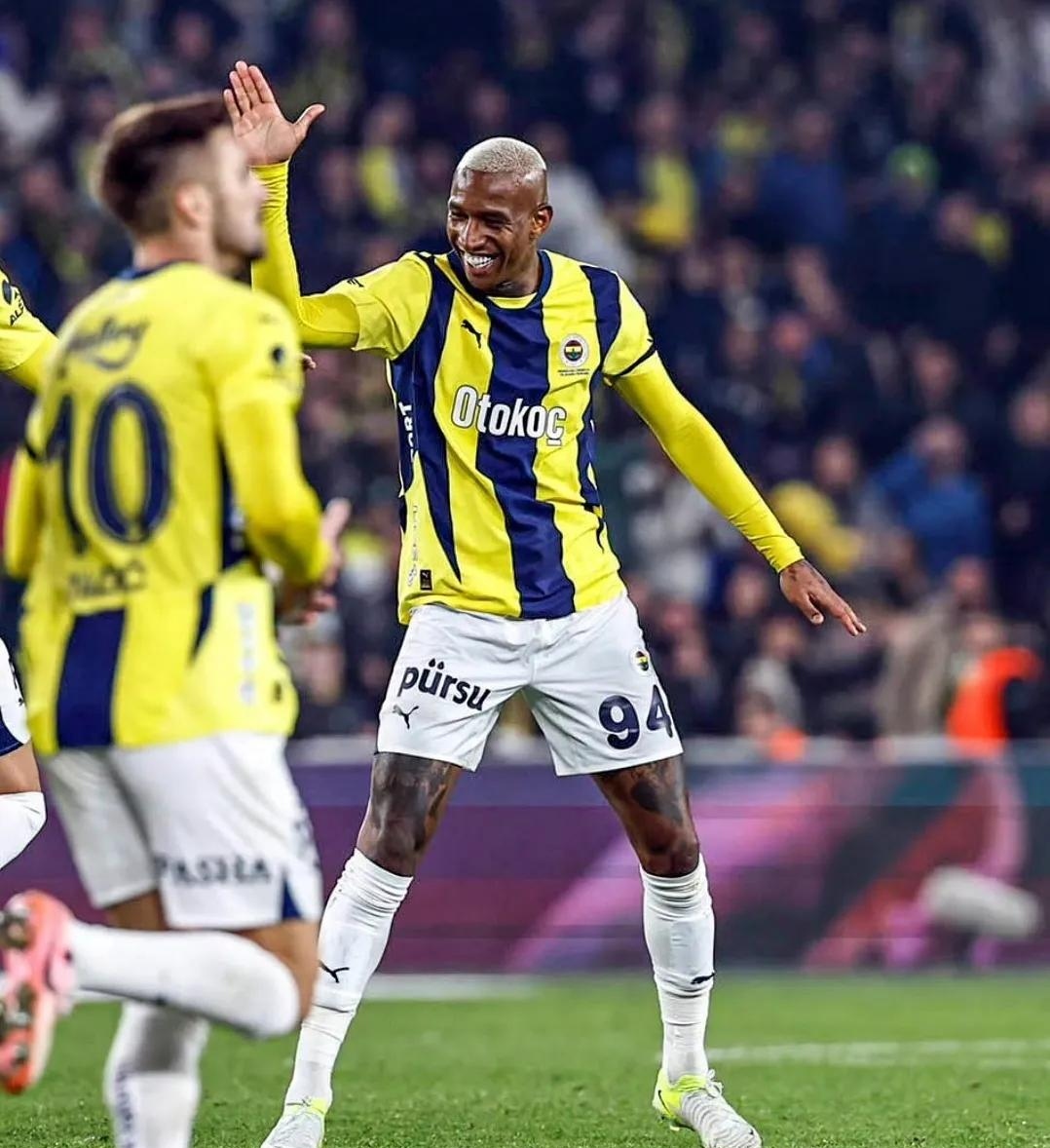 穆雷重返赛场，比赛局势复杂首场状态出色，日本队观众沸腾！引发球迷热议的简单介绍-九游app下载最新版本